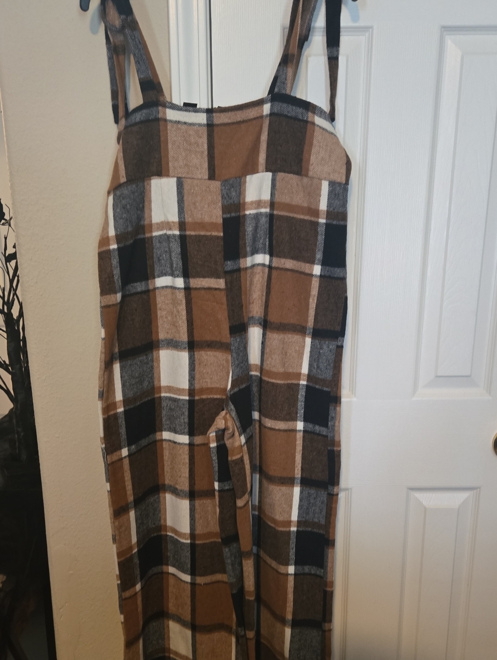 SHEIN Brown, Cream & Black Plaid Wide-Leg Jumpsuit with Adjustable Straps